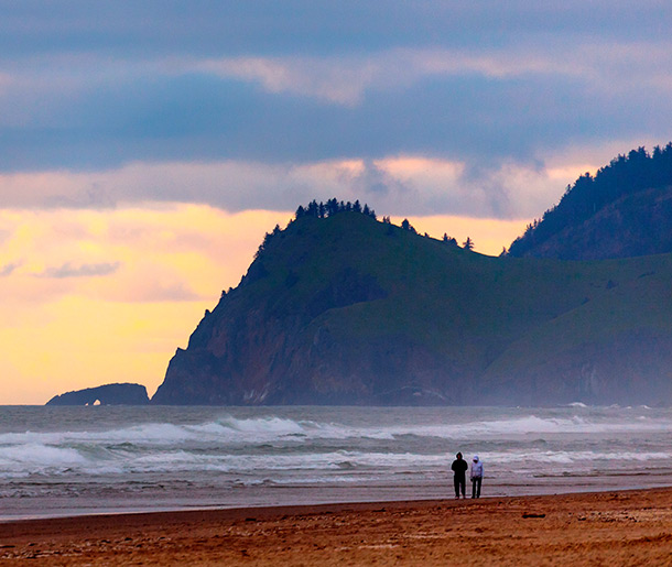 Lincoln City Seaside Escape Beachfront Manor